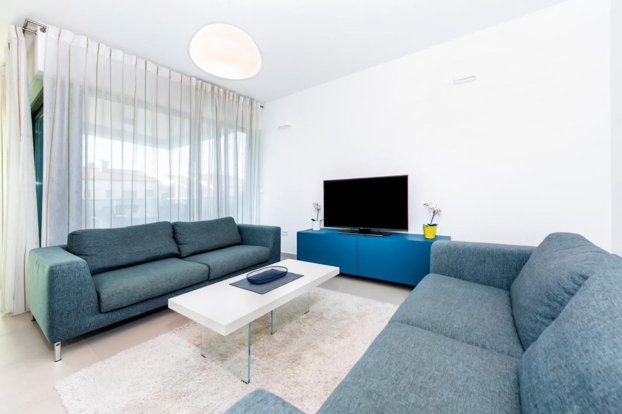 רוביני Sunny Day - Apartment With Parking מראה חיצוני תמונה