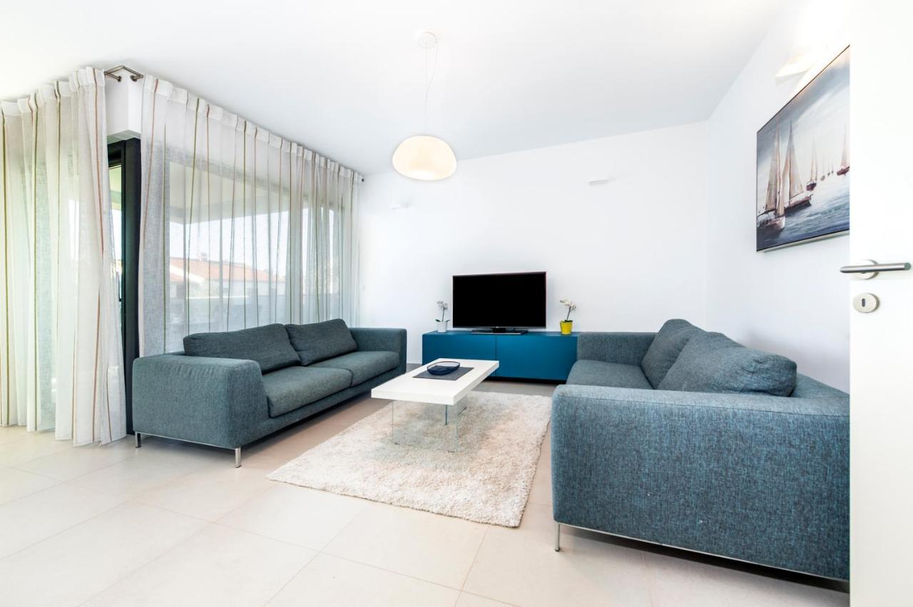 רוביני Sunny Day - Apartment With Parking מראה חיצוני תמונה
