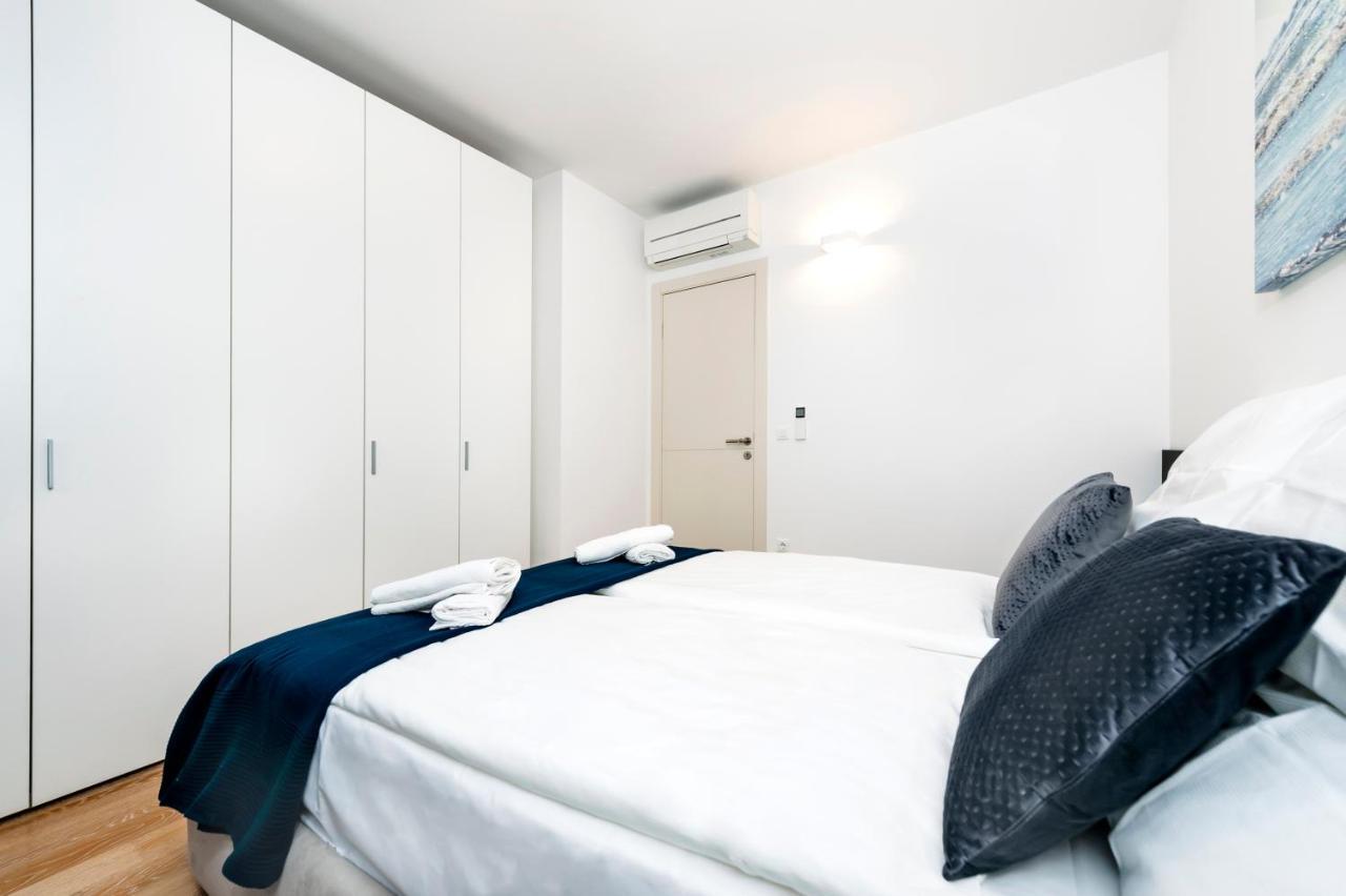 רוביני Sunny Day - Apartment With Parking מראה חיצוני תמונה