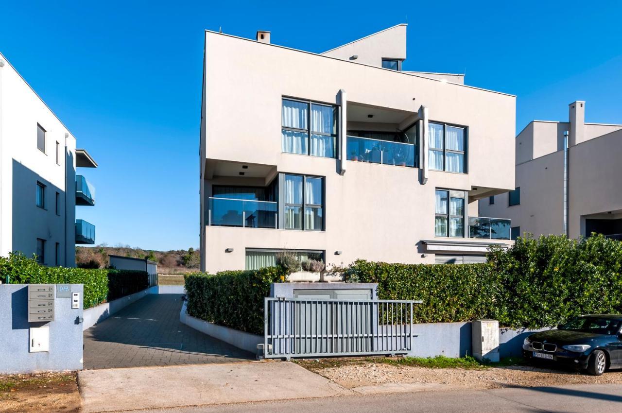 רוביני Sunny Day - Apartment With Parking מראה חיצוני תמונה